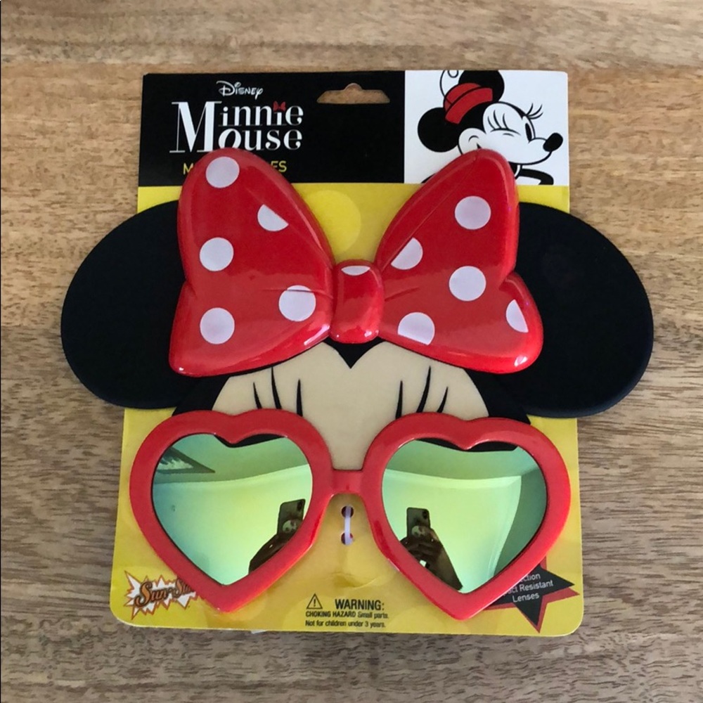 Minnie Mouse sunglasses